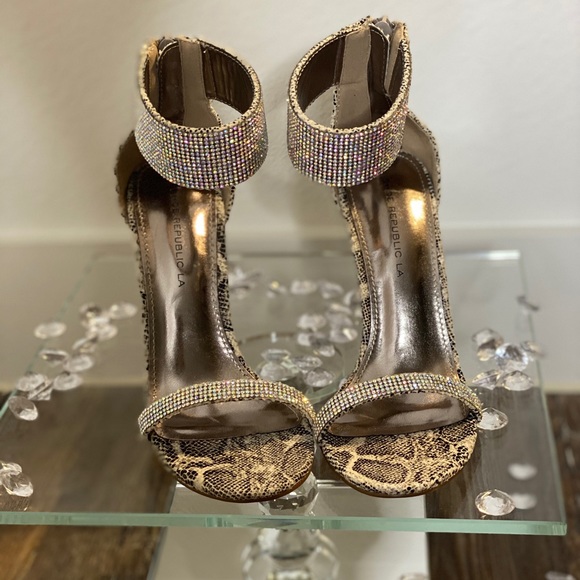 Snake print diamond heels - Picture 2 of 7